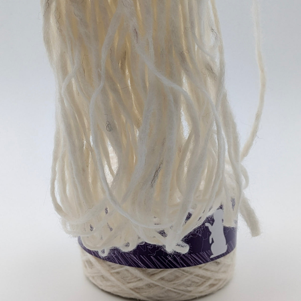 Flauschiges Garn Alina mit Baby Alpaka – Garn im Detail, RABBY