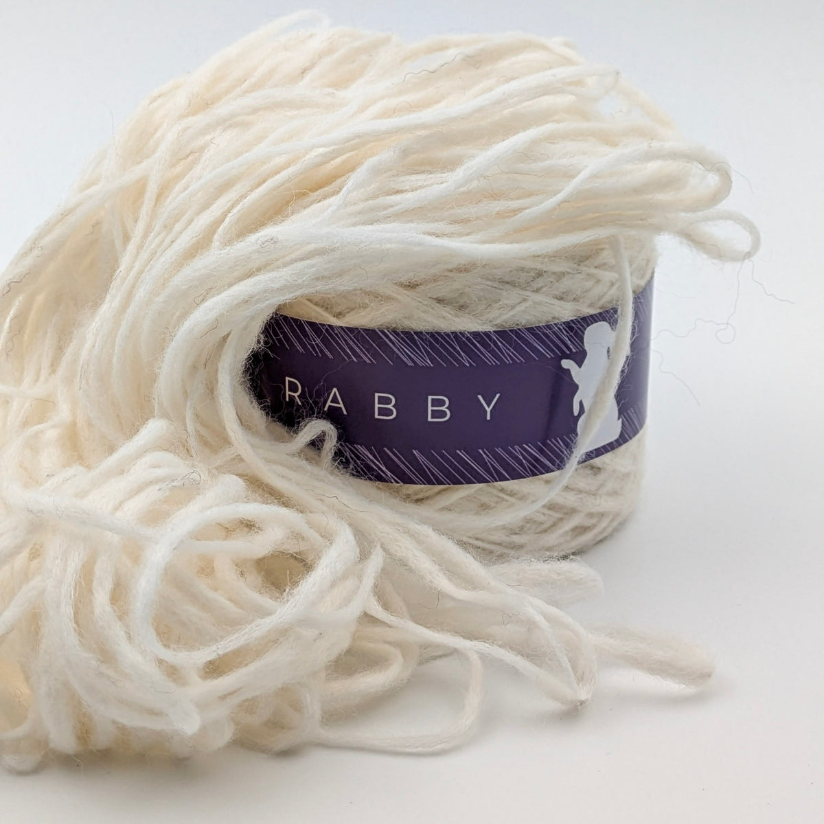 Flauschiges Garn Alina mit Baby Alpaka in Weiß, 200 m / 100 g – RABBY