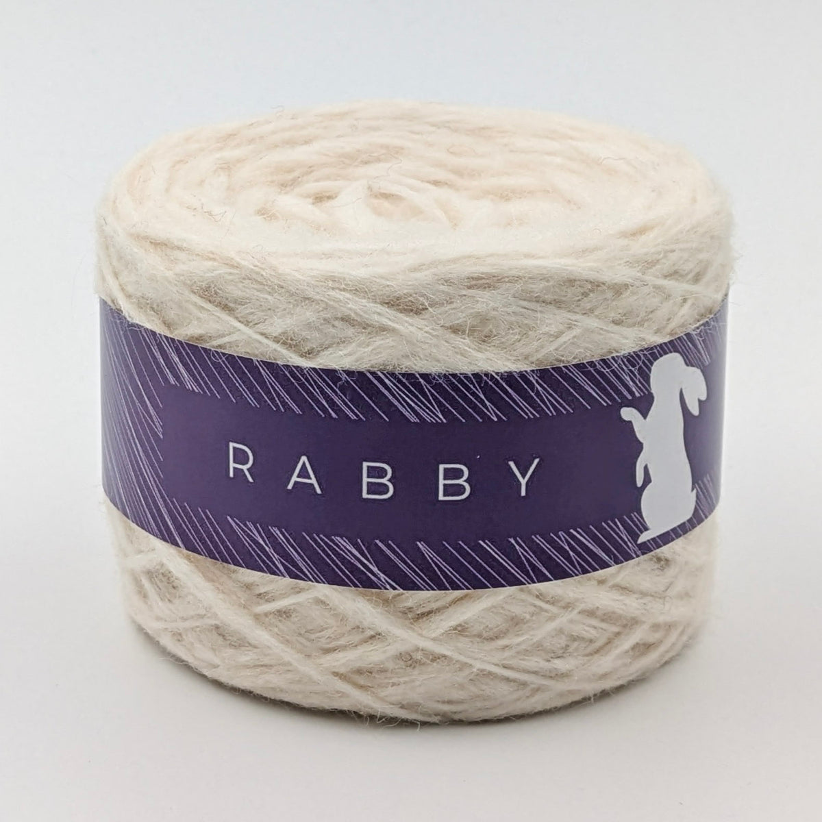 Flauschiges Garn Alina mit Baby Alpaka in Weiß – RABBY, weitere Ansicht
