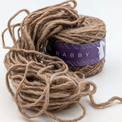 Dicke Wolle Bella mit Baby Alpaka in Braun, 120 m / 100 g – RABBY