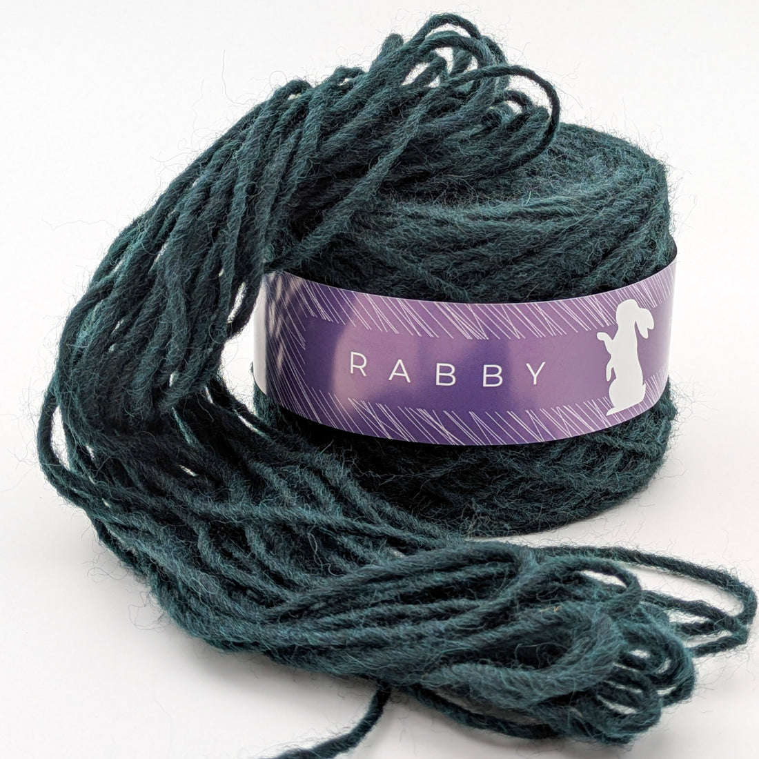 Wolle Nello mit Alpaka in Grün, 180 m / 100 g – RABBY