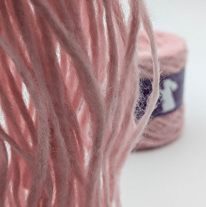 Weiche Wolle Belanca mit Baby Alpaka in Rosa – RABBY, weitere Ansicht