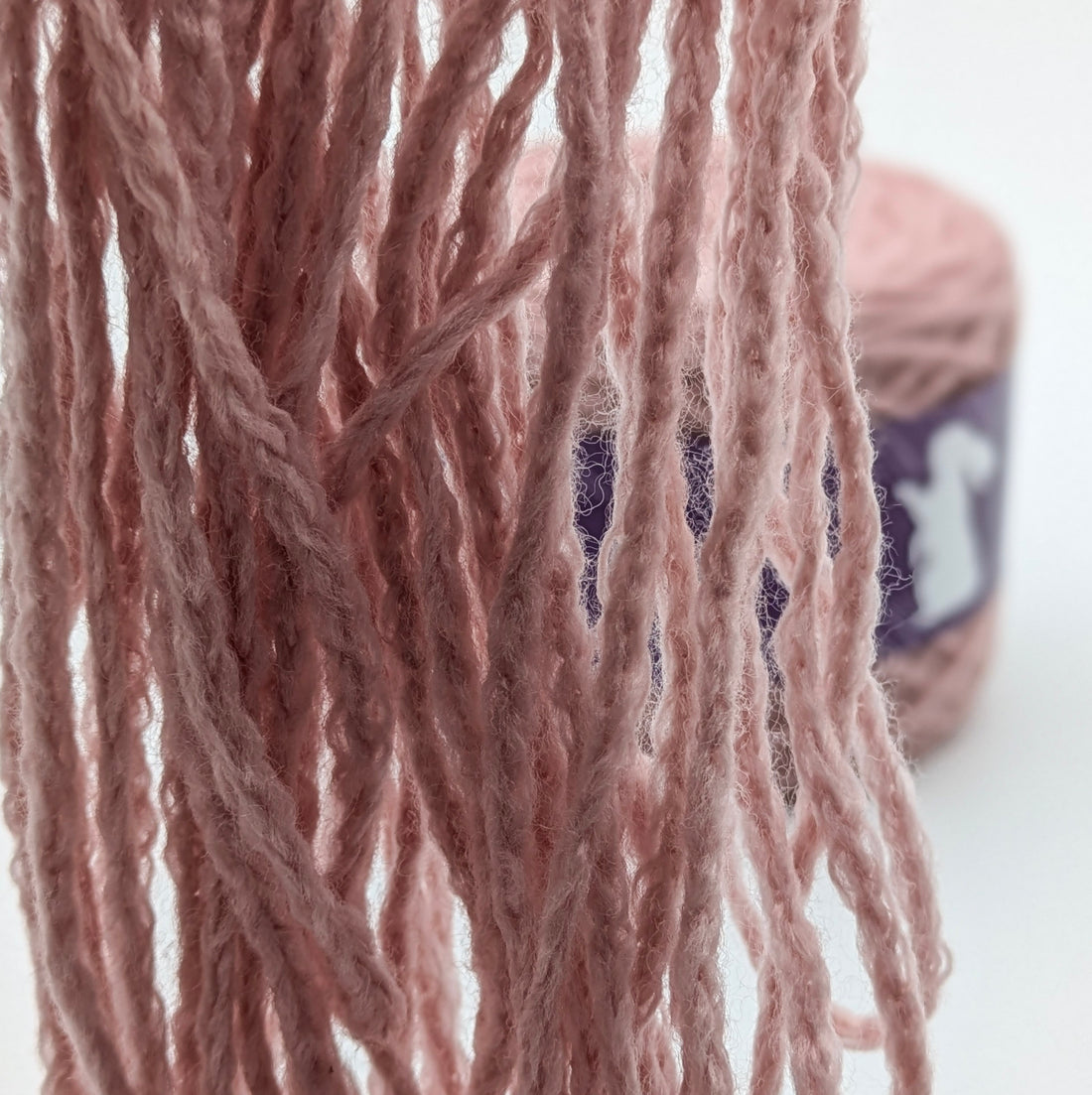 Merinowolle Bonny in Rosa – RABBY, weitere Ansicht