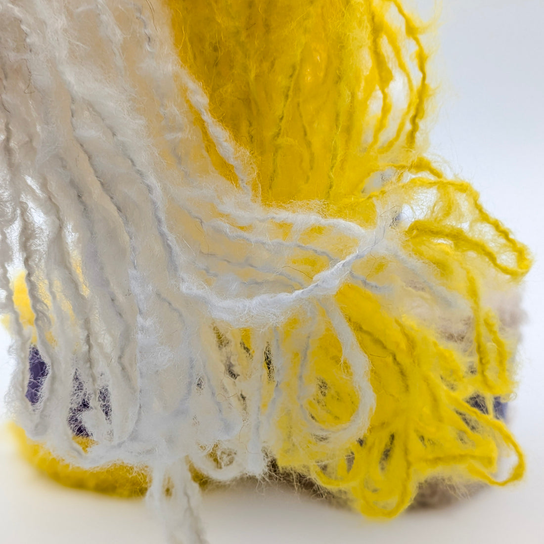 Bouclé Garn Solina mit Mohair – Garn im Detail, RABBY