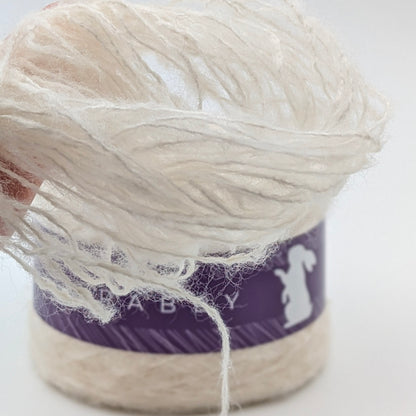 Lacegarn Bialotta mit Mohair in Milch – RABBY, weitere Ansicht