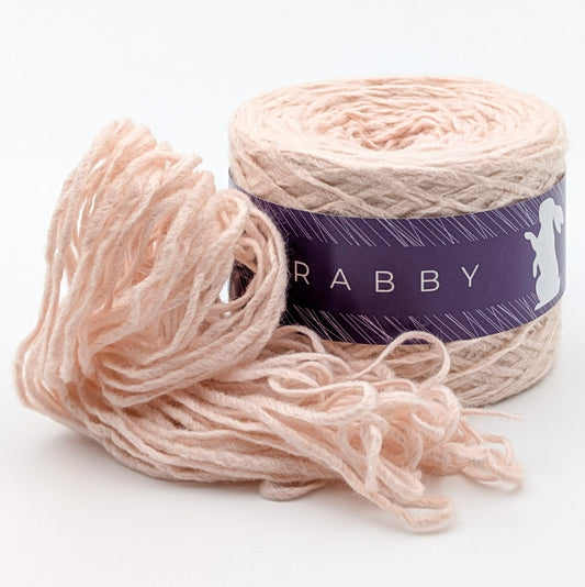 Schurwolle Aira in Puderrosa, 280 m / 100 g – RABBY