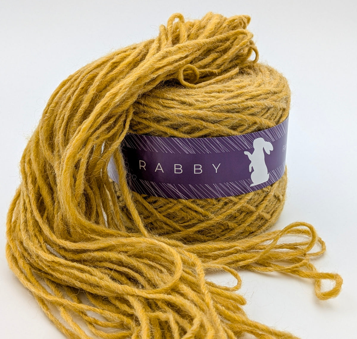 Wolle Alisa in Senfgelb – Garn im Detail, RABBY